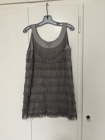 Graues H&M Fransenkleid Gr. M Partykleid Cocktailkleid Elega