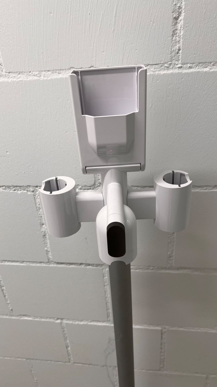 Dyson Aspirapolveri & Accessori: Dyson freistehende Ladestation mit Multi-Zubehörhalter – Usato da Aarau venduto da usport06 1
