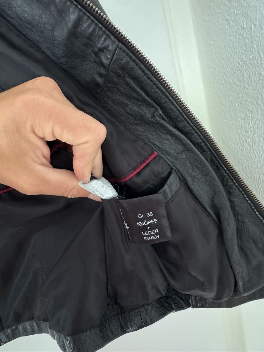 Jacken: schwarze Lederjacke Avitano Gr. 36, Damen, echt leather – Gebraucht aus Wetzikon ZH von Jan_wojt 6