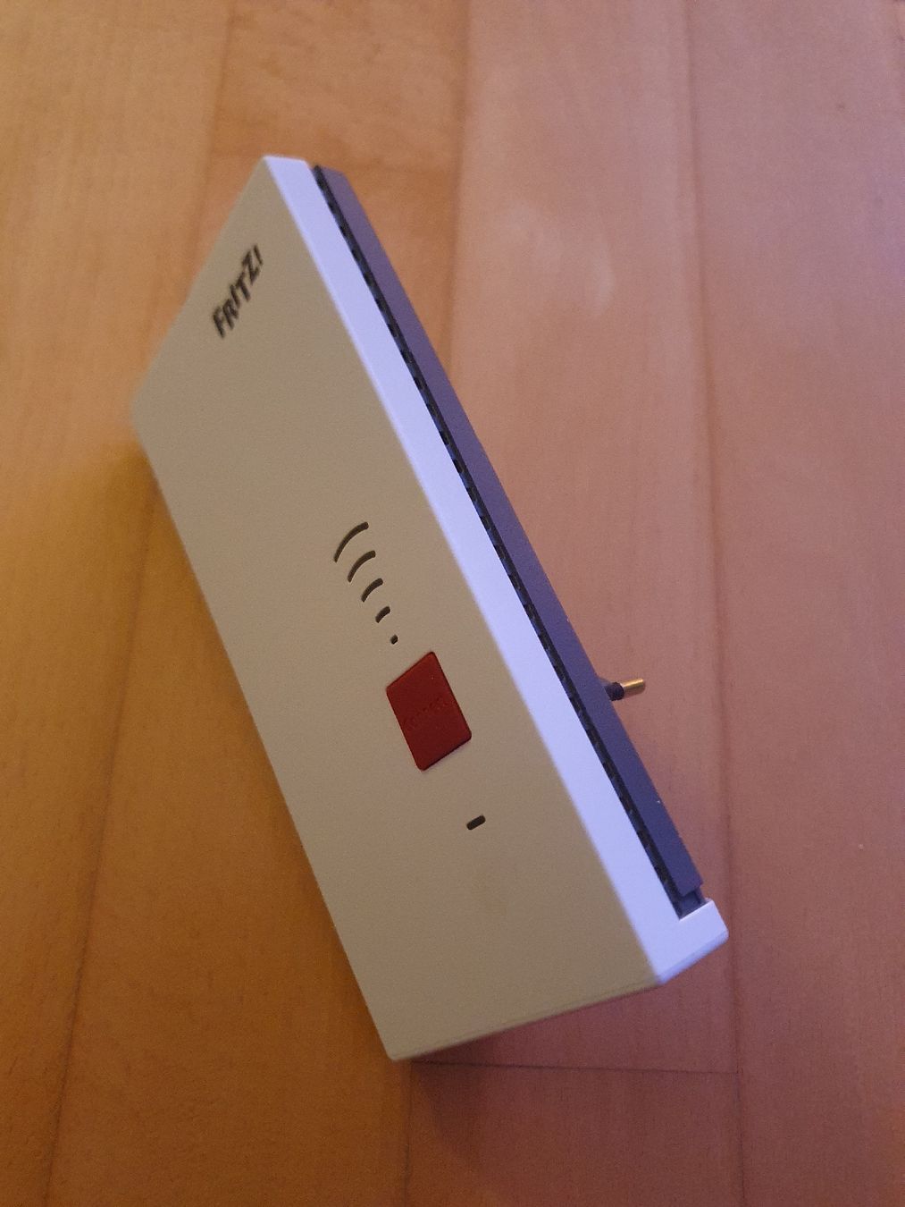 WiFi: FRITZ Repeater 2400 Wifi Extender  – Usato da Pfäffikon SZ venduto da ben_9vq9 2