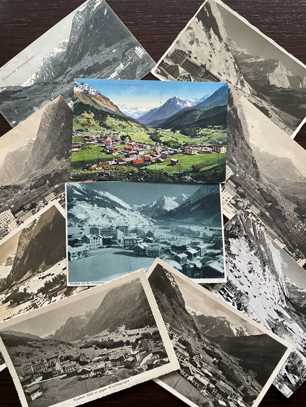 Cartoline postali: KLOSTERS 10 AK mit Silvrettagletscher / Silvrettagruppe – Usato da Wald ZH venduto da TLILEF