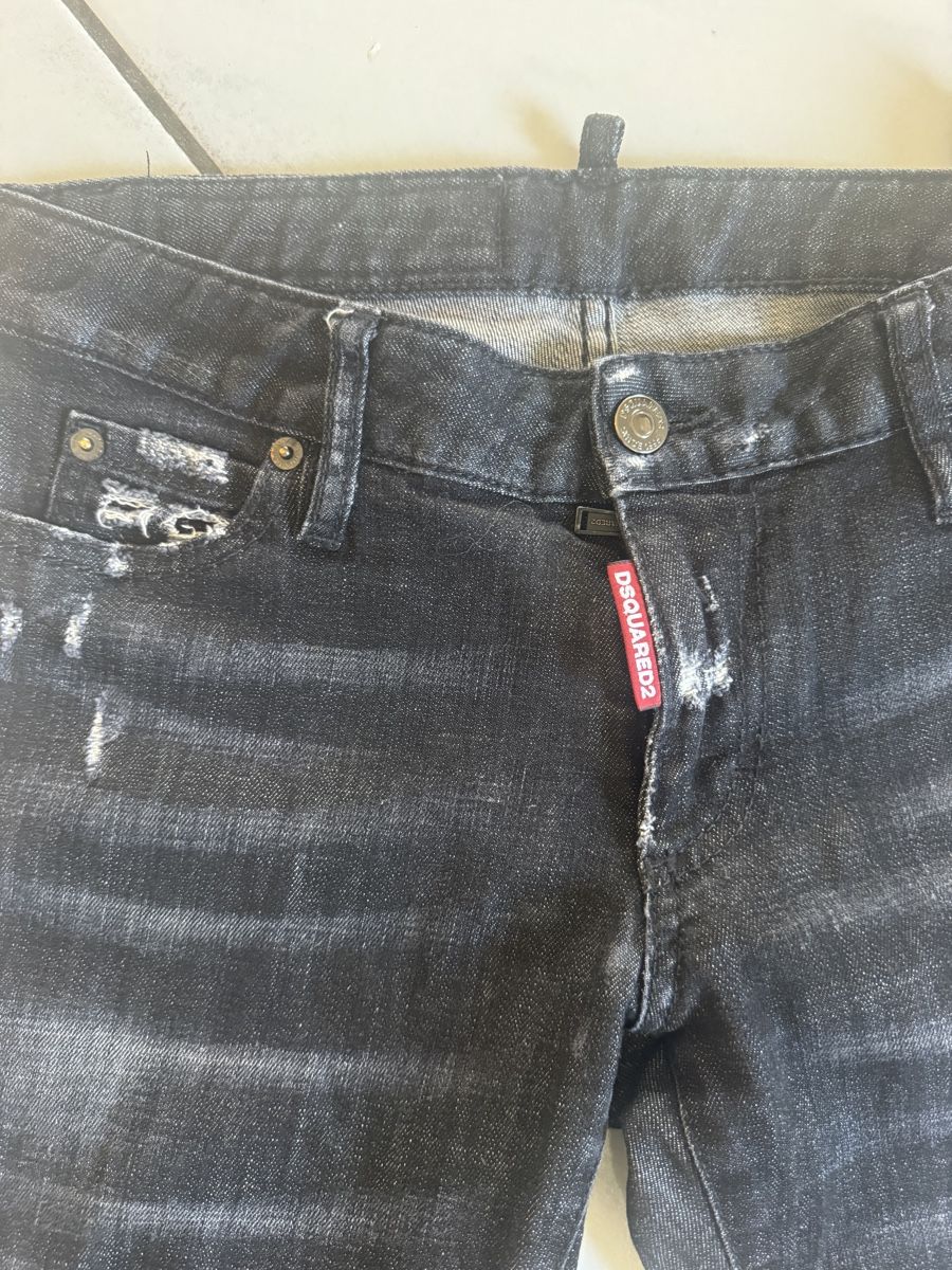 Dsquared2 Pantaloni: Jeans Dsquared2 noir délavé, taille 40 - Style Unique!  – Usato da Bern venduto da Picatcho 2