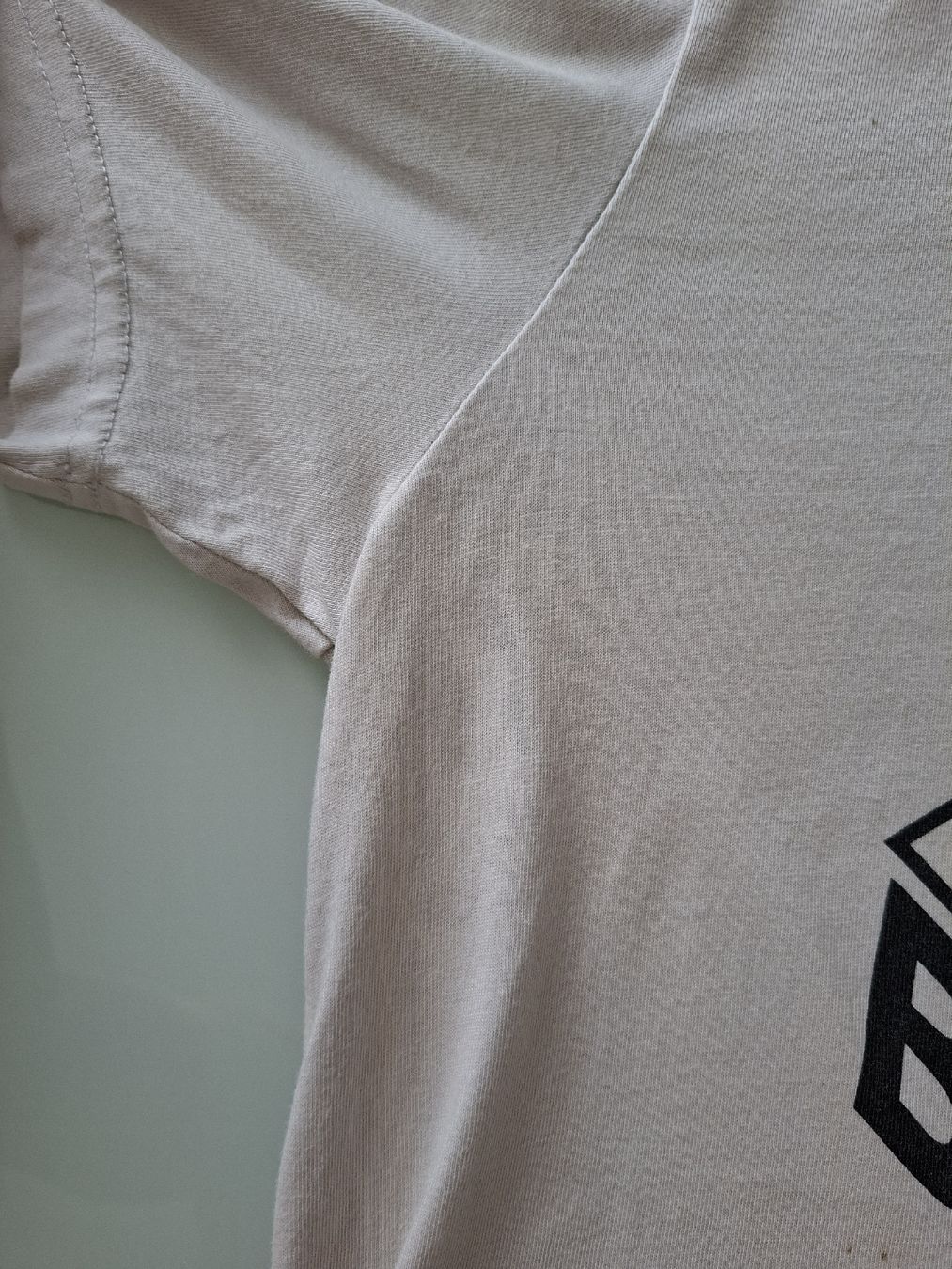 Burberry T-shirt: T-shirt Burberry Beige, taille M – Usato da Renens VD venduto da ser_j2fn 5