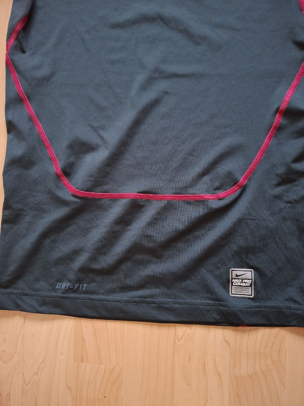 Nike Canottiere & Pantaloni: Nike Funktionsshirt Gr.M – Usato da Sumiswald venduto da Cicco02 2
