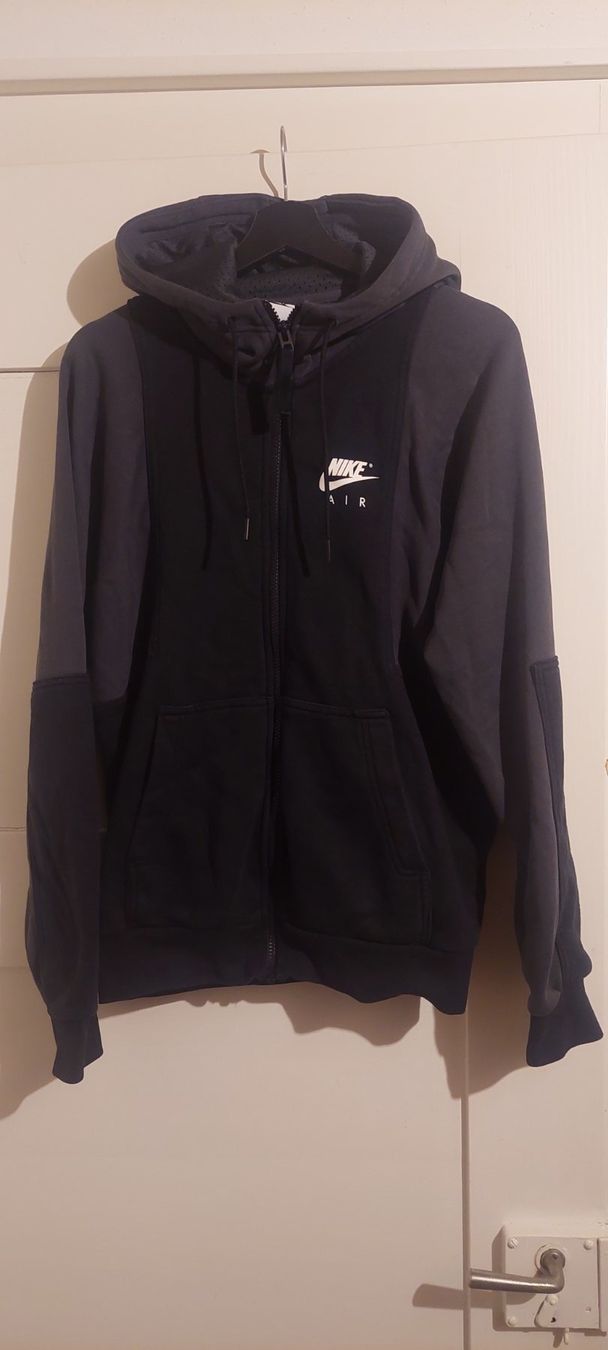 Nike Pullover & Sweatshirts: Nike Sweatjacke/Hoodie Gr M – Gebraucht aus Root von Simon-87 1