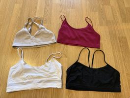 4er Set BHs/Bralette: Rosa, Bordeaux, Weiss, Schwarz