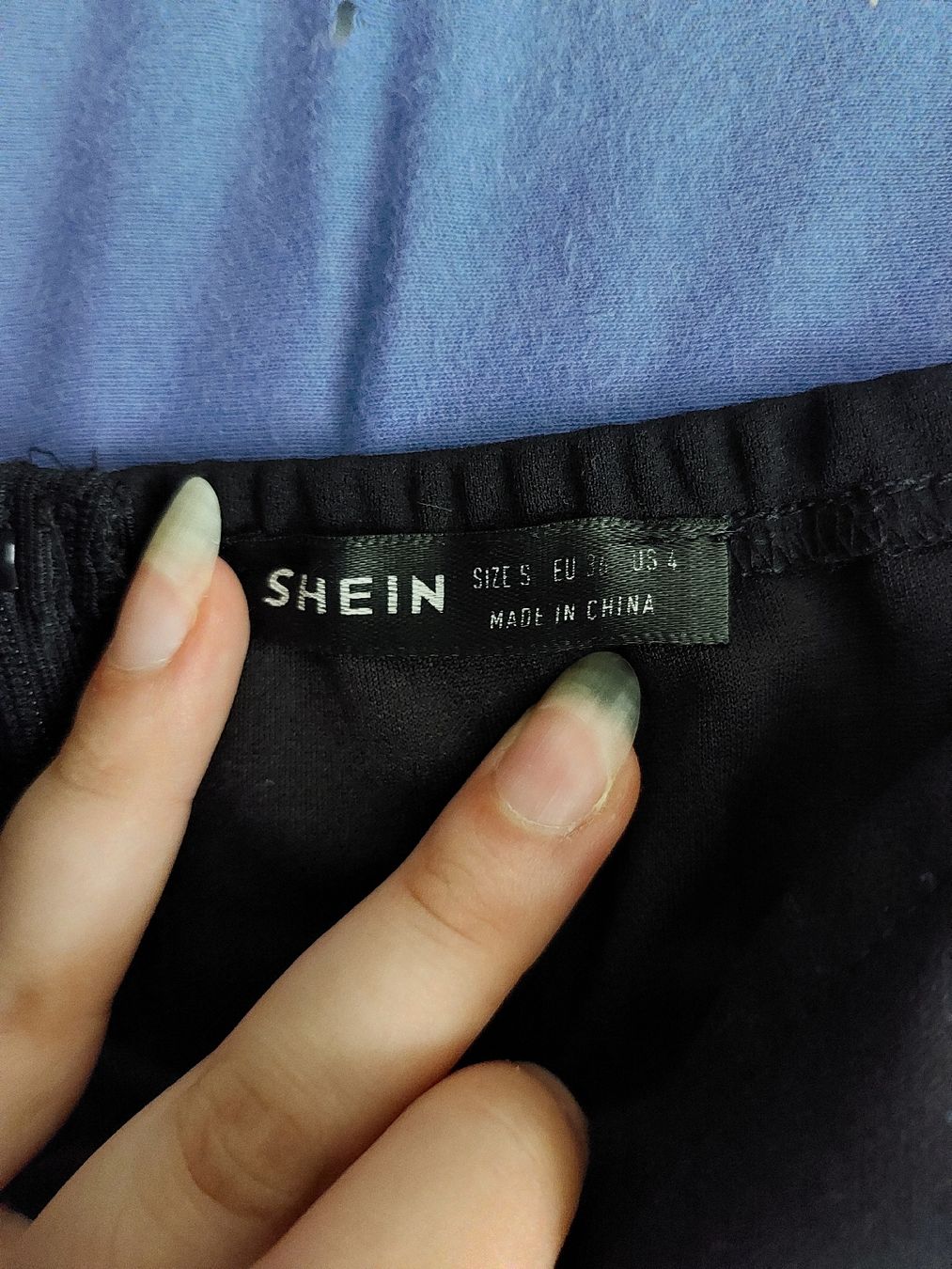 Kleider: Kleid schwarz Grösse S/M – Neu (gemäss Beschreibung) aus Gwatt (Thun) von B.D.999 3