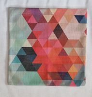 Neuer Kissen Bezug mit bunten Dreiecksmustern 40x40 cm