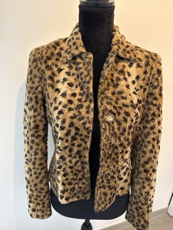 Globus Leo Jacket