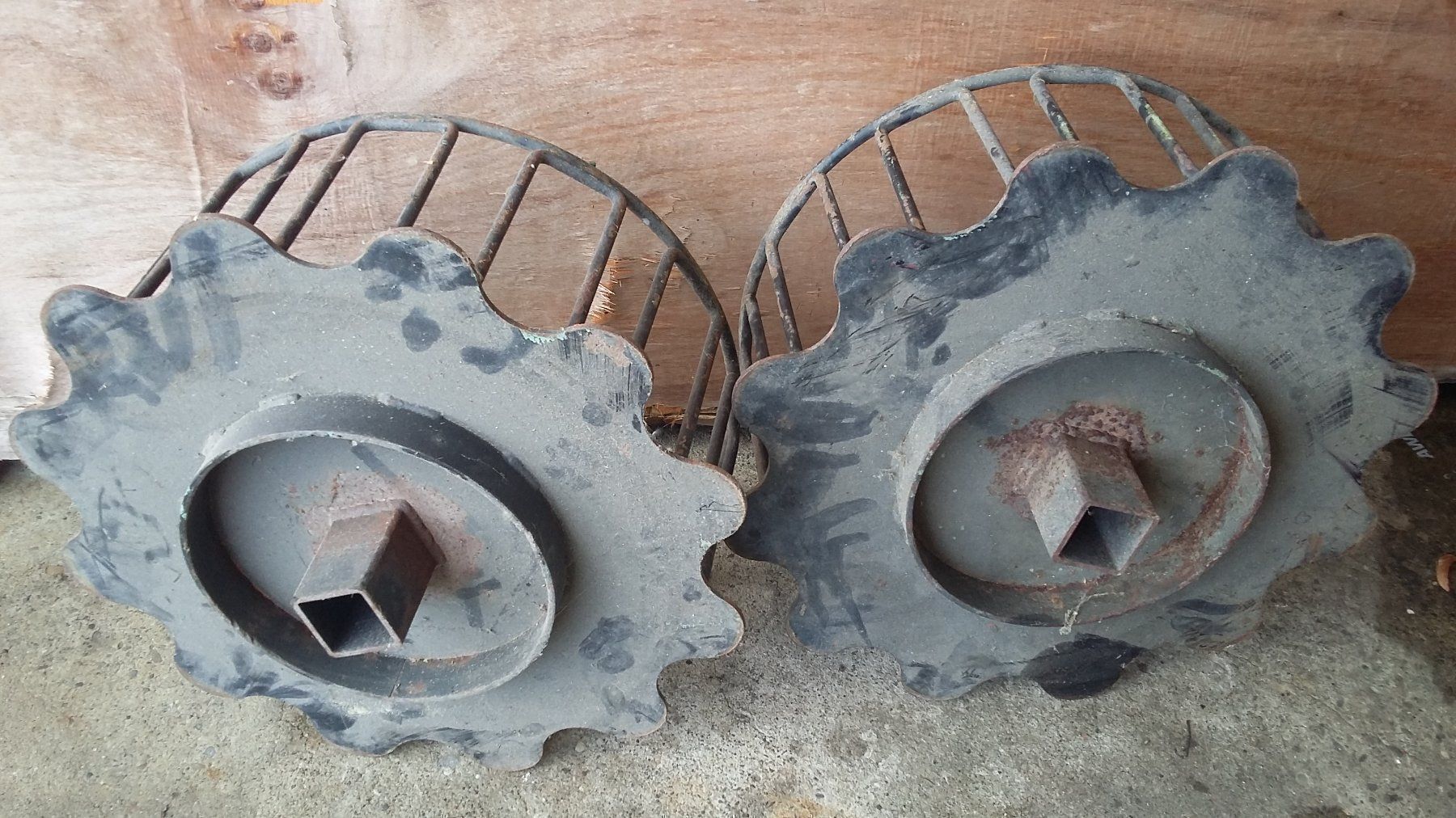 Altro per industria metallurgica: 2 Gitterräder Bucher Rapid Aebi Goldoni – Usato da Dulliken venduto da classiclerchdulliken 1