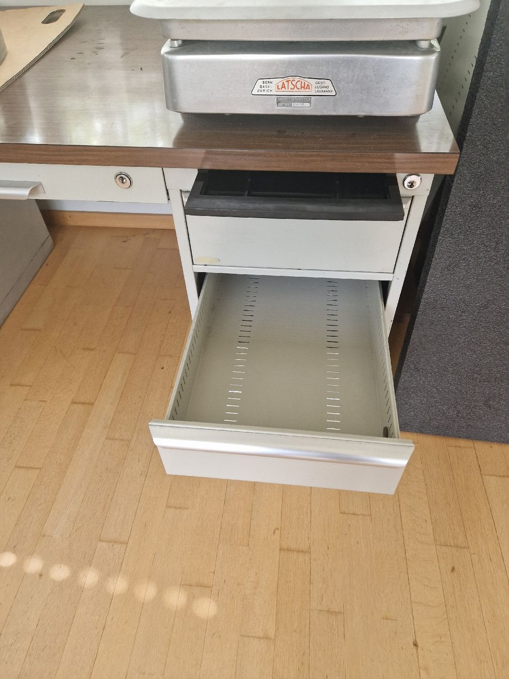 Bureaux: bureau – D'occasion à Cortébert par Mlgautier 2