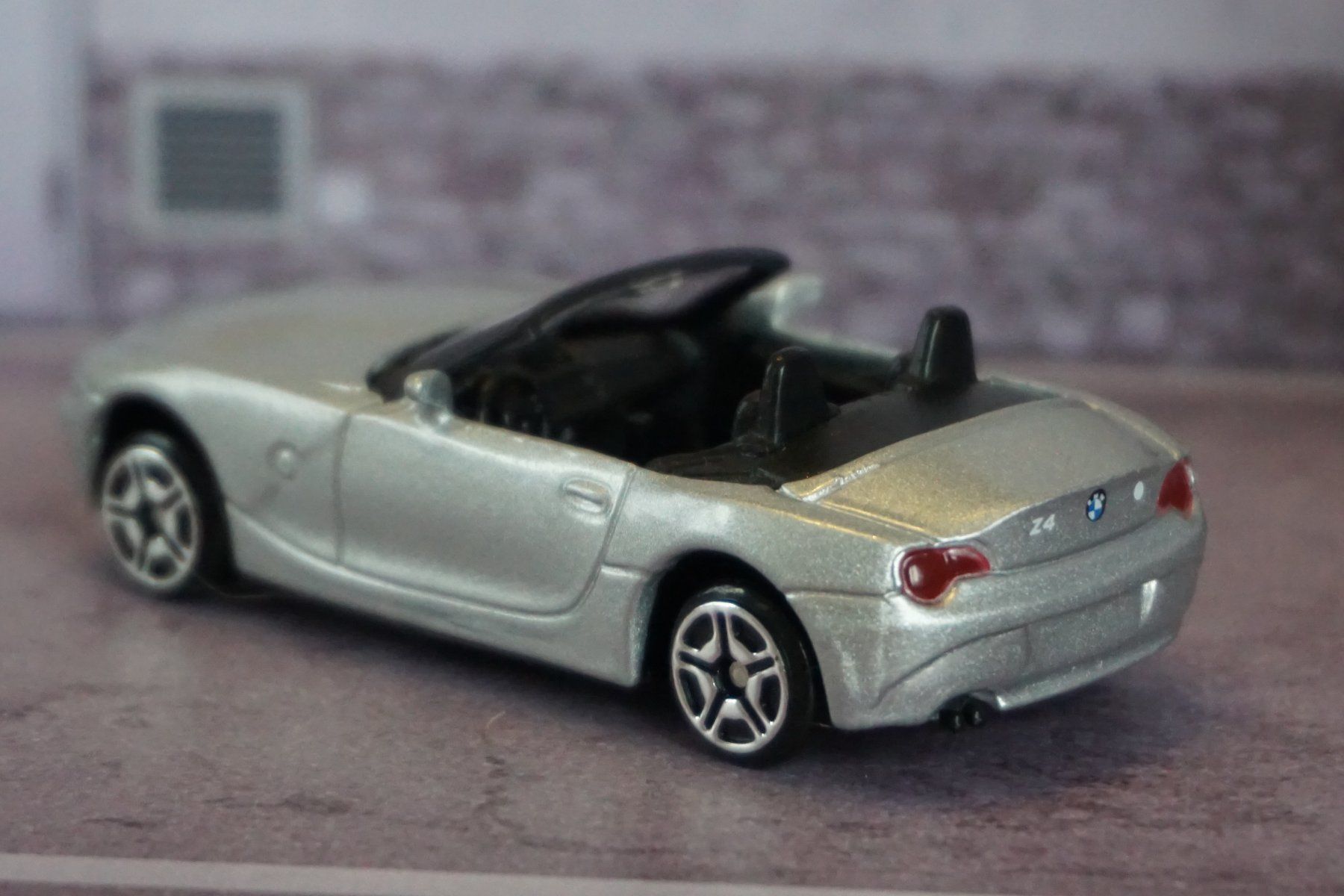 Motormax Modellini d'auto: Motor Max BMW Z4 Gabi COOL !!!!!!!!!! – Usato da Reiden venduto da Doppeldecker69 1