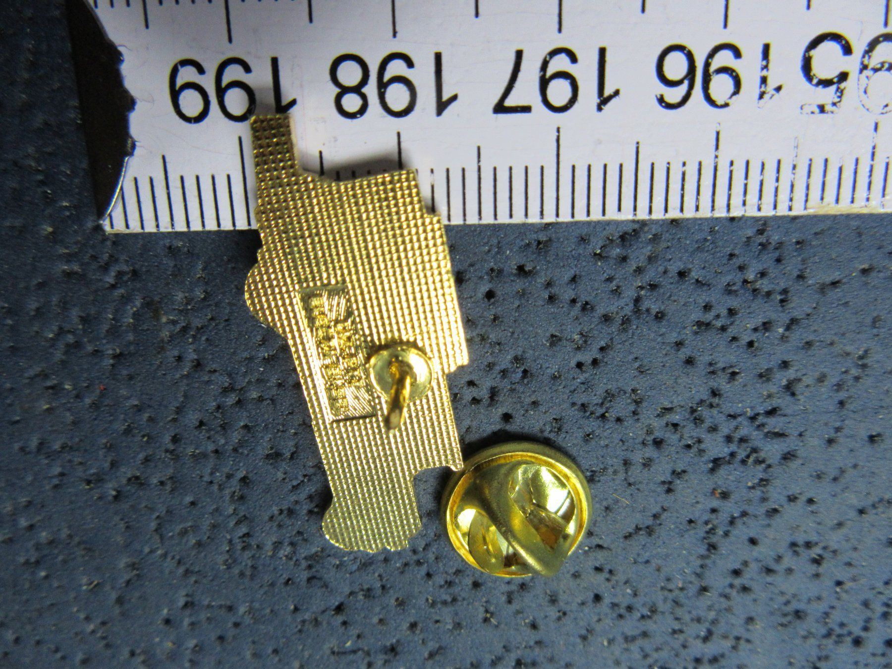 Saurer Plaketten & Abzeichen: POSTAUTO SCHWEIZ OLDTIMER PIN – Gebraucht aus Ettingen von Hausi4711 1