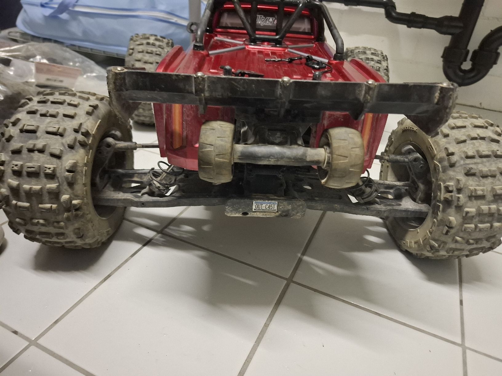 Arrma Modellismo RC: arrma 8s outcast – Usato da Schönenberg ZH venduto da Loecross1 3