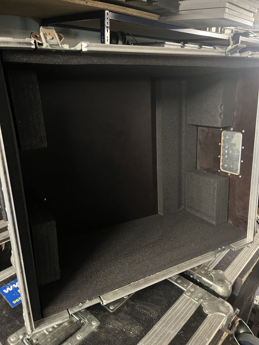 Valigie: Flight Case – Usato da Nesslau venduto da Pbon 1