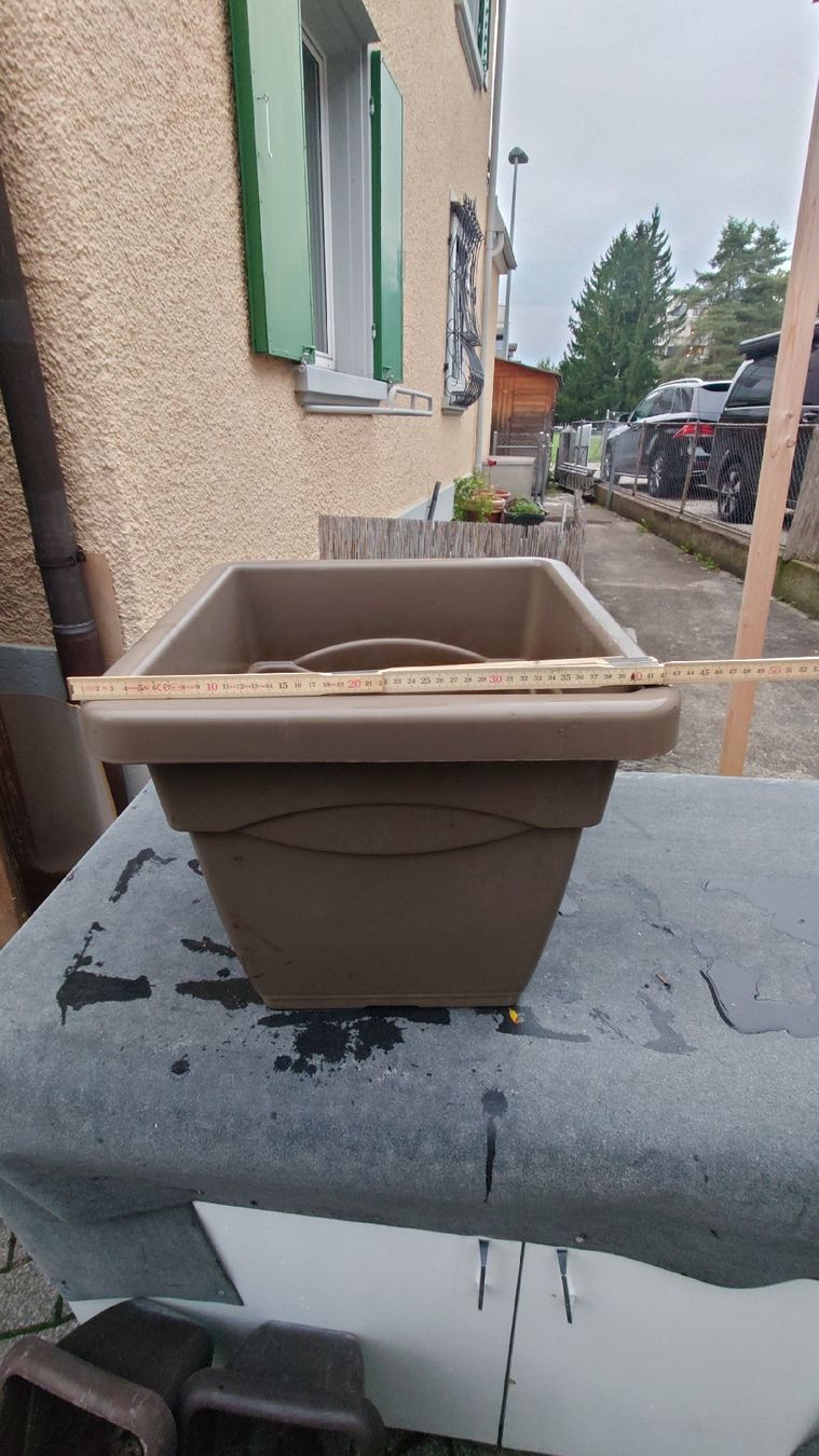Box contenitori: 3er Set Topf, Pflanzentopf, eckig, Kunststoff, Braun – Usato da Dübendorf venduto da DCest