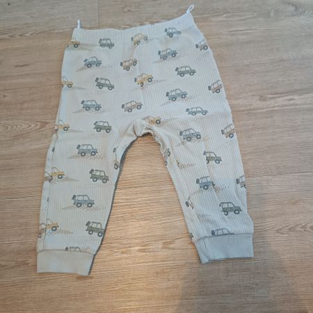 Hose Grösse 80