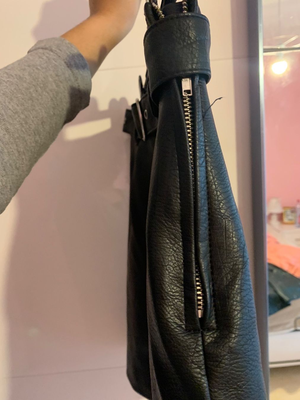 H&M Jupes: Kurzer Lederoptik Rock H&M – D'occasion à Triengen par nes_l8cj 3