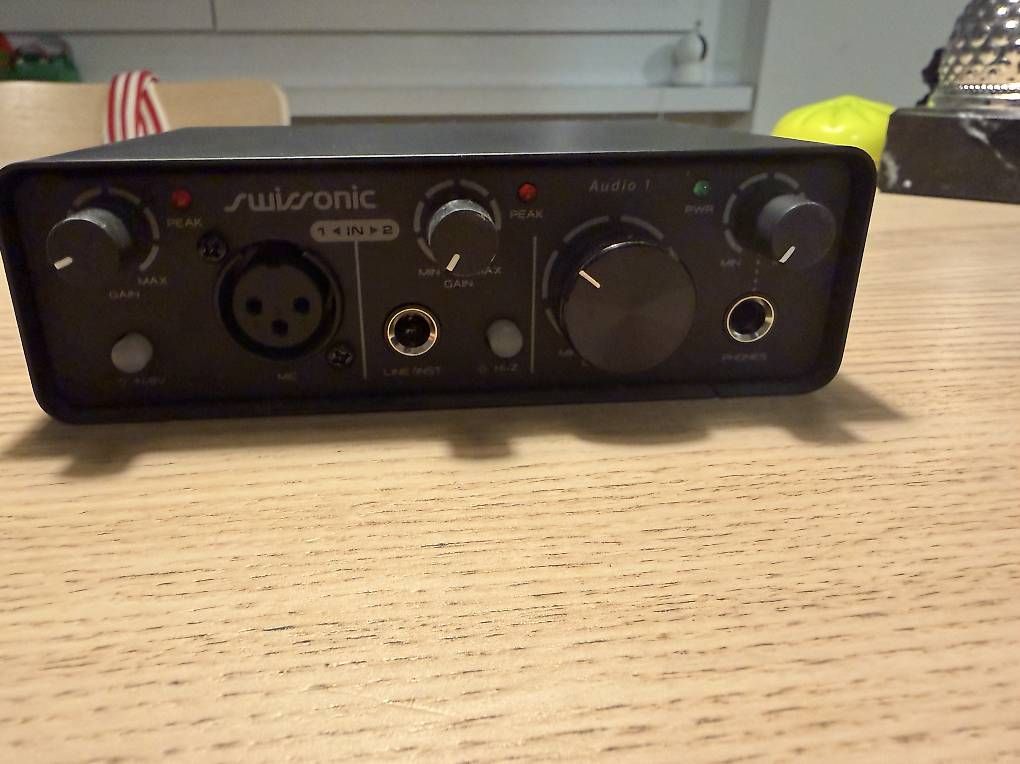 Equipement studio: Swissonic 1 Audio Interface – D'occasion à Forch par Ricaplus