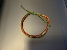 Armband Kordel mehrfarbig grün orange rot verstellbar