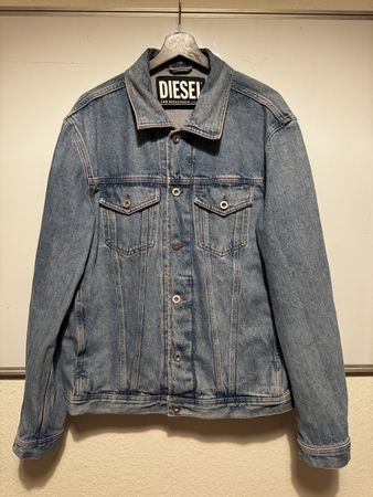 Diesel Jeansjacke Grösse XL klassischer Denim gepflegt