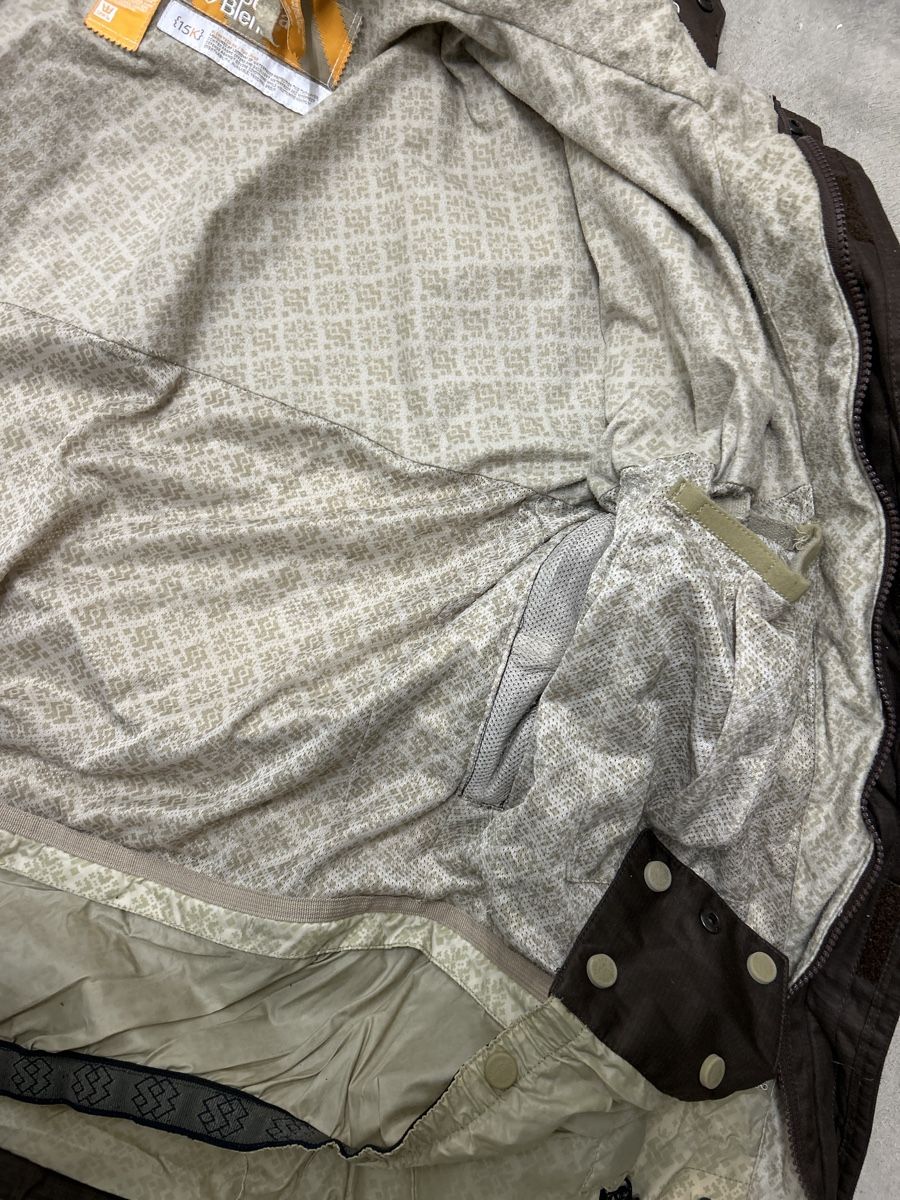 Giacche: Snowboardjacke Special Blend braun Grösse L – Usato da Bern venduto da floorball_zoro 5