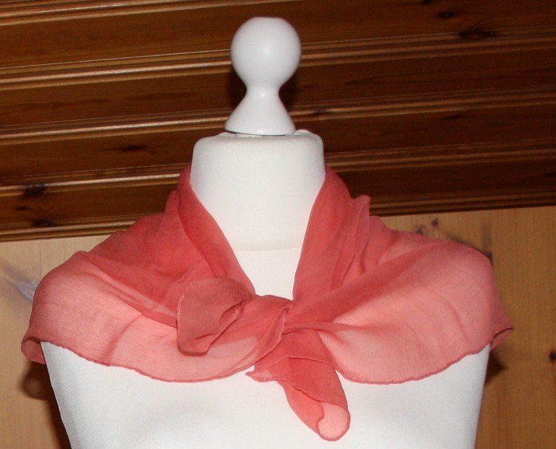 Foulard & Sciarpe: Foulard Schal rostrot – Usato da Flüelen venduto da Diversicum-Textil 1