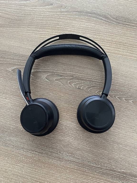Kopfhörer: Casque Poly Voyager focus 2 Bluetooth  – Gebraucht aus ecublens von Panter34