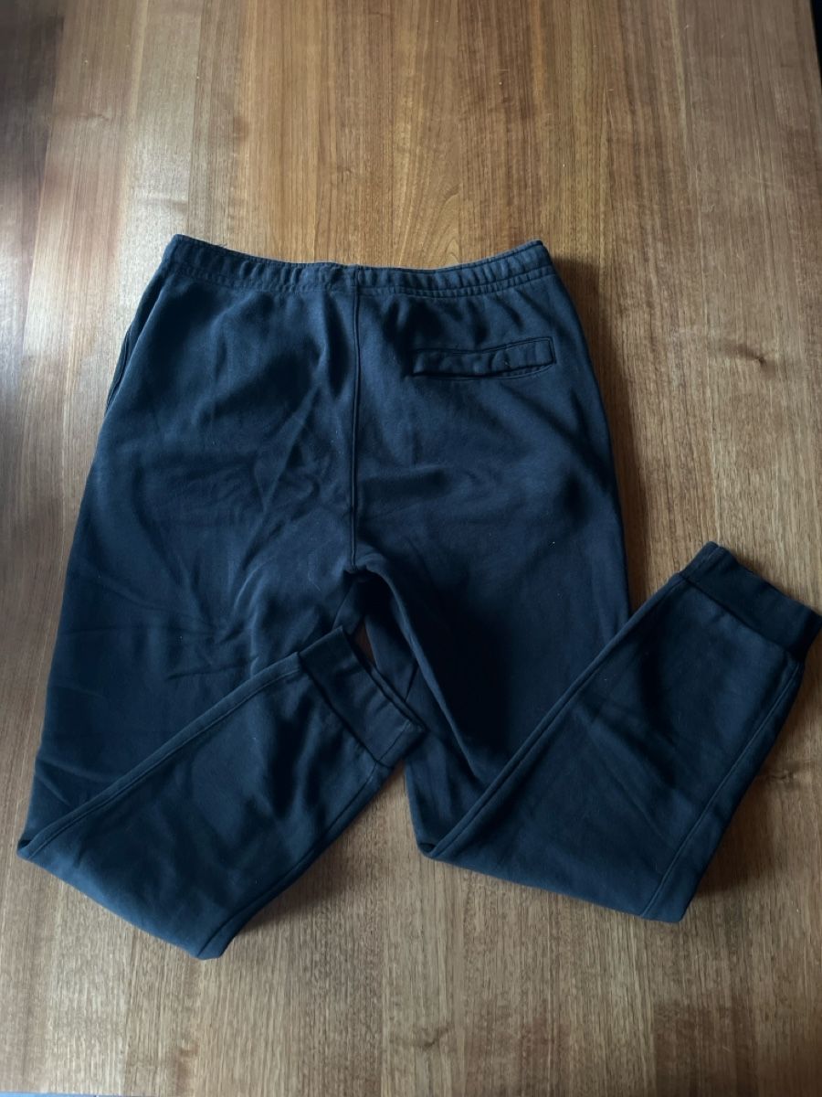 Nike Pantaloni: Nike Trainingshose schwarz – Usato da Belp venduto da jon_y6sj 1
