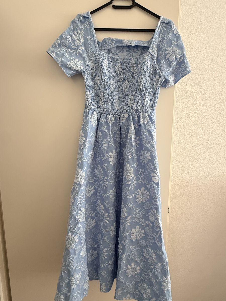 Robes et jupes: Wunderschönes neues Kleid  – Neuf (Voir description) à Benglen par Shamily 1
