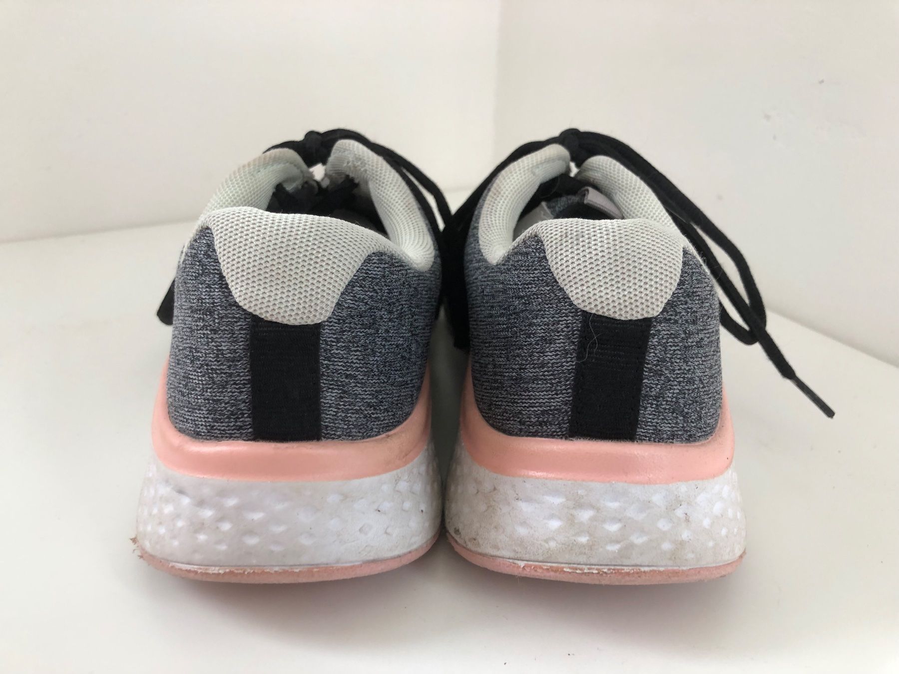 Schuhe für Mädchen: Vty Sneaker, Grösse EUR 36 – Gebraucht aus Wettingen von Chnoelleli 3