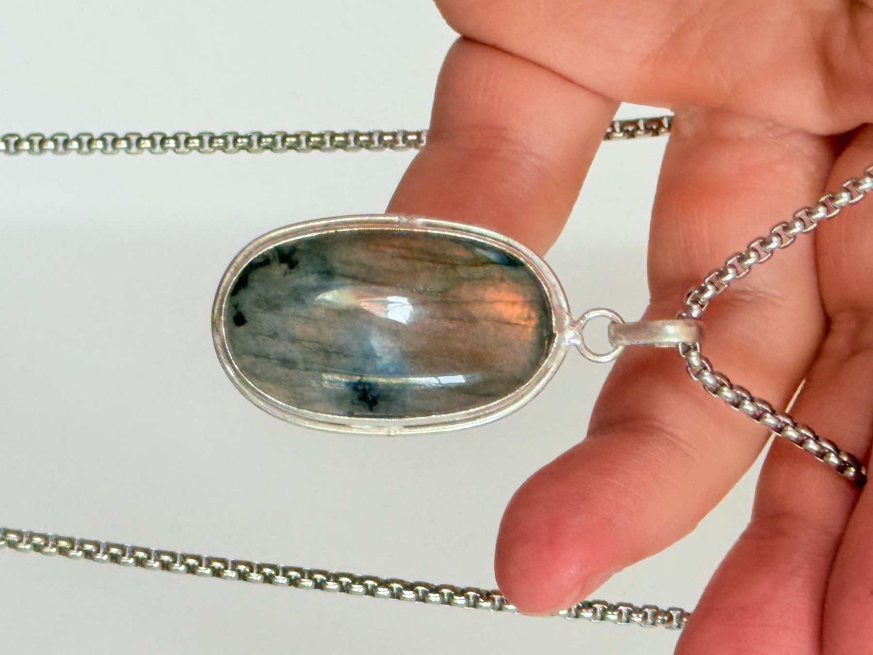 Catenine: Collier labradorite, élégant et tendance ✨ – Nuovo e nell'imballaggio originale da Genève venduto da AWWA 2