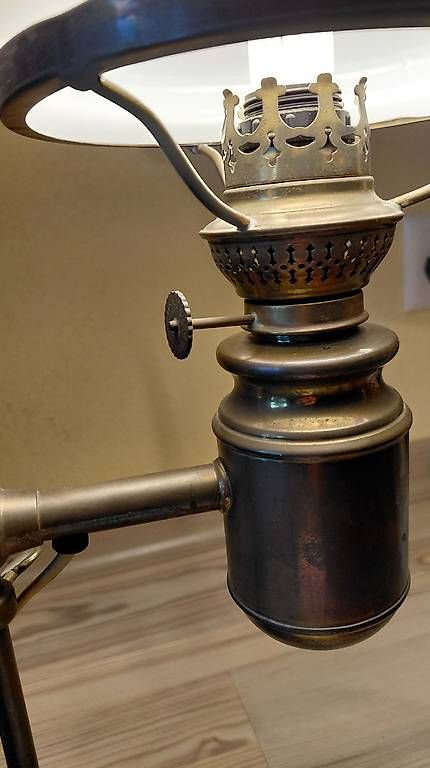 Lampade: Antike Petrol Strom Lampe  – Usato da Utzenstorf venduto da manuela.r 1