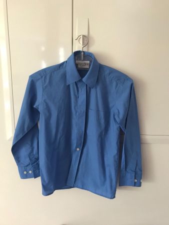 Hemd lang blau Gr. 140