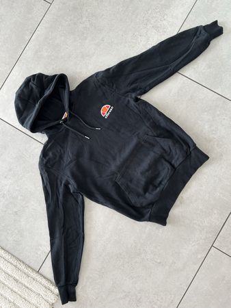 Kapuzzenpullover von Ellesse Grösse.M in Top Zustand
