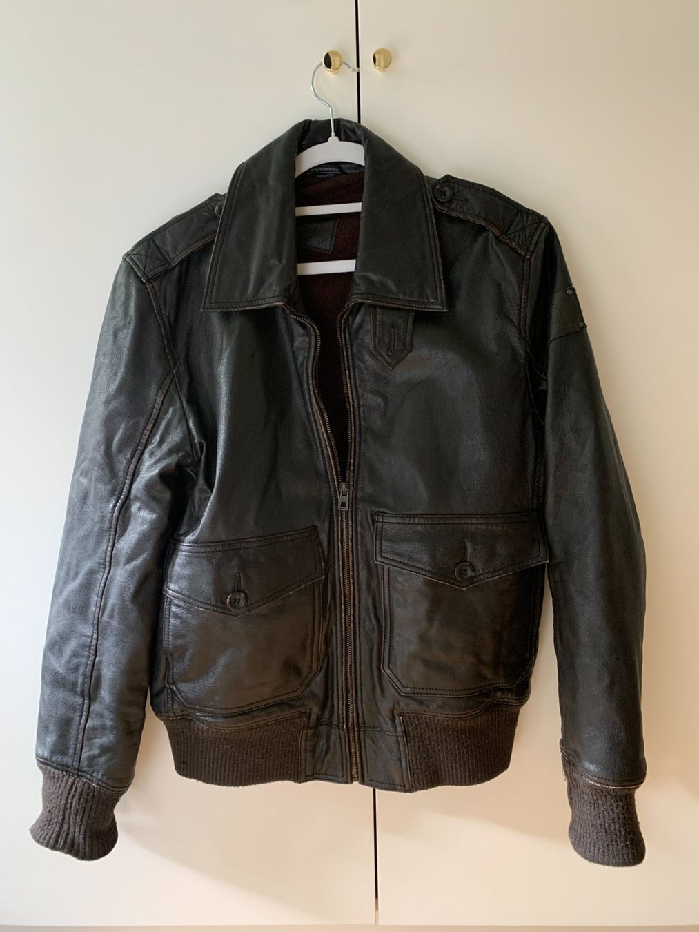 Vestes: Strellson Swiss Cross Lederjacke, Grösse M – D'occasion à Zürich par lor_s6l8