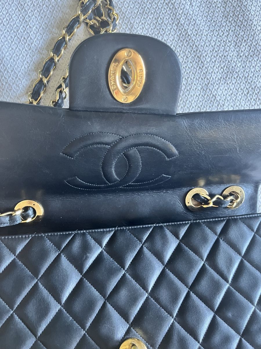 Chanel Sacs femmes: Schwarze Chanel Classic Maxi – D'occasion à Hochdorf par Forestgreen 8