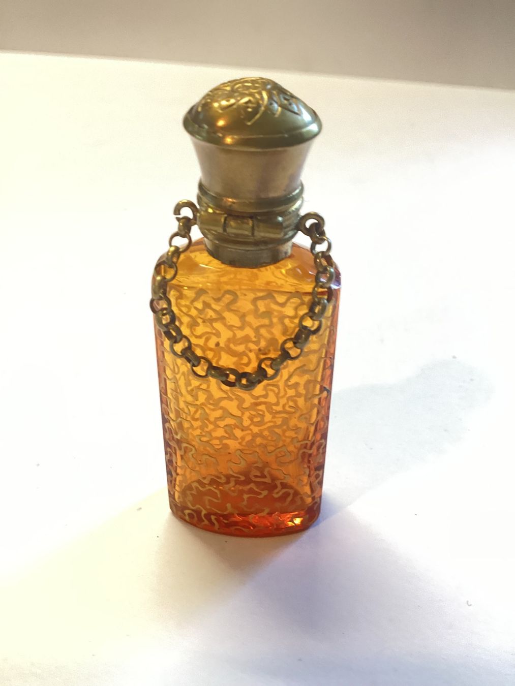 Flaconi: Antiker Parfum Flacon mit Ornament – Usato da Eglisau venduto da mar_5rn2
