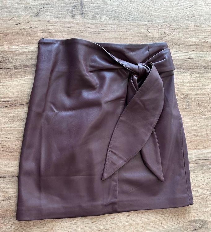 Mango Gonne: Mango Jupe aus Kunstleder – Nuovo (secondo la descrizione) da Urdorf venduto da fairfashion 2