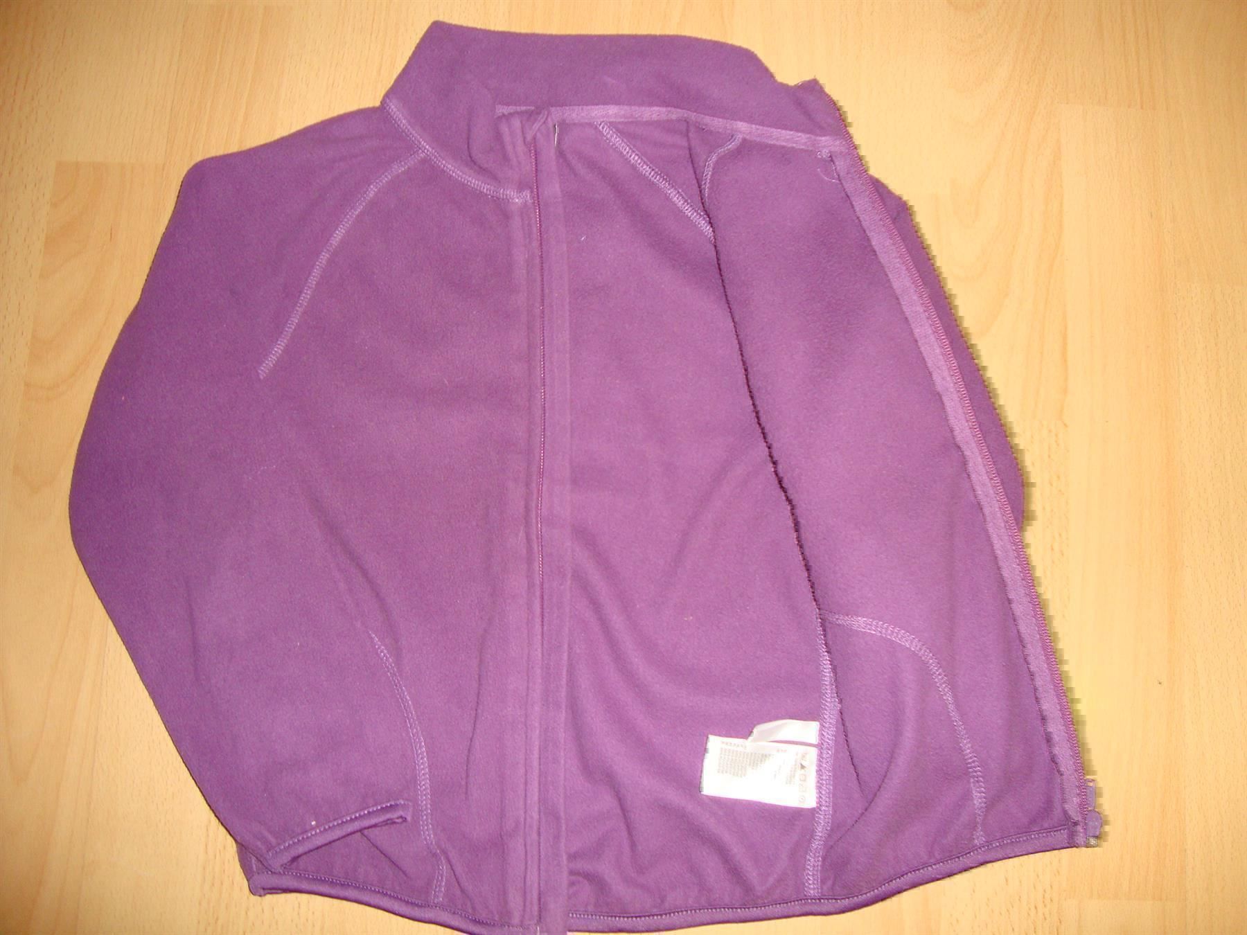 Jacken & Mäntel: Fleece Jacke Marke H&M Gr. 110 – Gebraucht aus Oberriet SG von elternbabykind