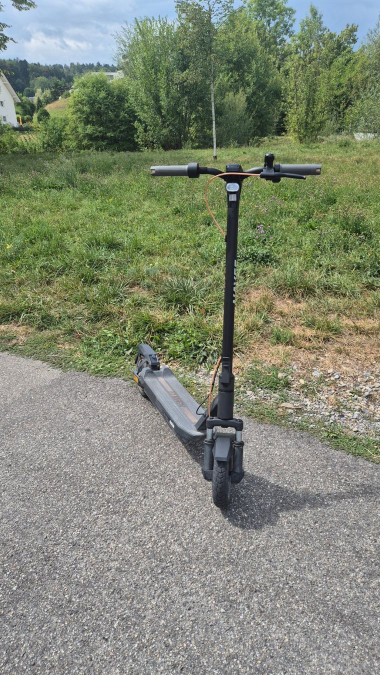 Scooters: Navee GT3 MAX 20kmh / 32kmh Version – D'occasion à schwerzenbach par bru_pmd6 1