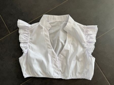 Trendige Dirndlbluse mit Flügelärmelchen 🤍, Gr. 38, NP 99,-