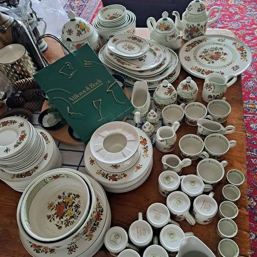 Villeroy & Boch Set di piatti: Villeroy & Boch  Geschirr-Service Summerday – Usato da Maur venduto da bolliger4you 1