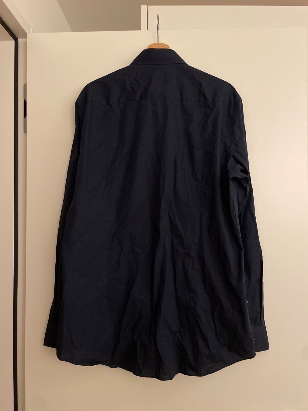 Camicie: Hemd Jackes Slim Fit 43/44 L – Usato da Basel venduto da pilzliii 1