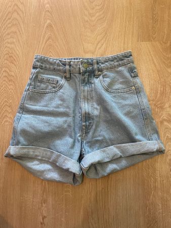 Zara Shorts Grösse 34, High Waist