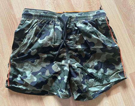 Kurze Hose Gr. S (ca. 152-158cm)