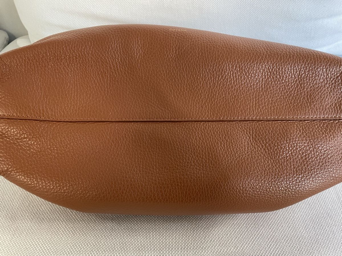 Sacs femmes: Cuyana Easy Tote Small – D'occasion à Basel par was_llf7 3