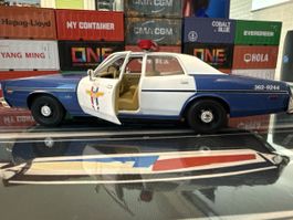 Greenlight 1978 Dodge Monaco Camp Crystal Lake Police 1:18