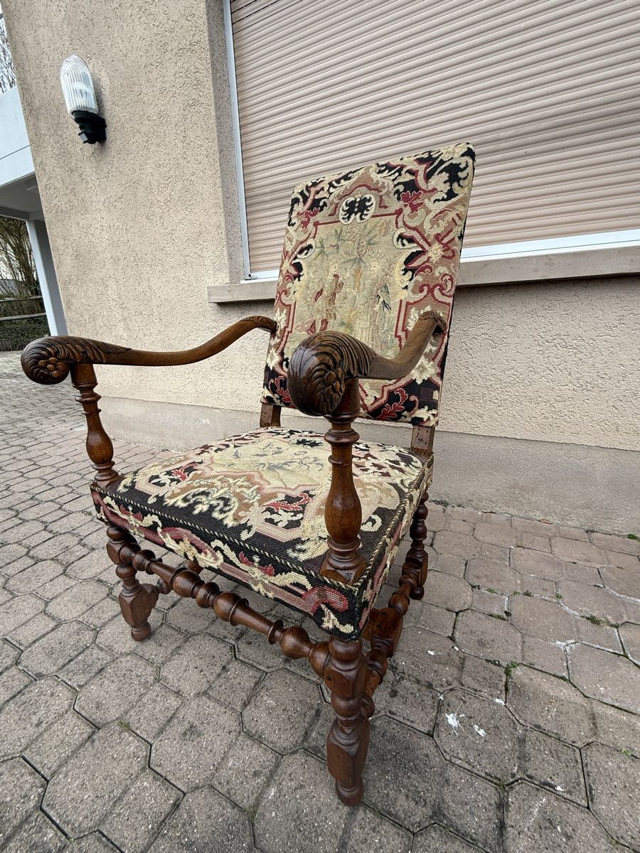 Sedie: Antiker Stuhl mit Wandteppichbezug, – Usato da Aarburg venduto da Yula24 5