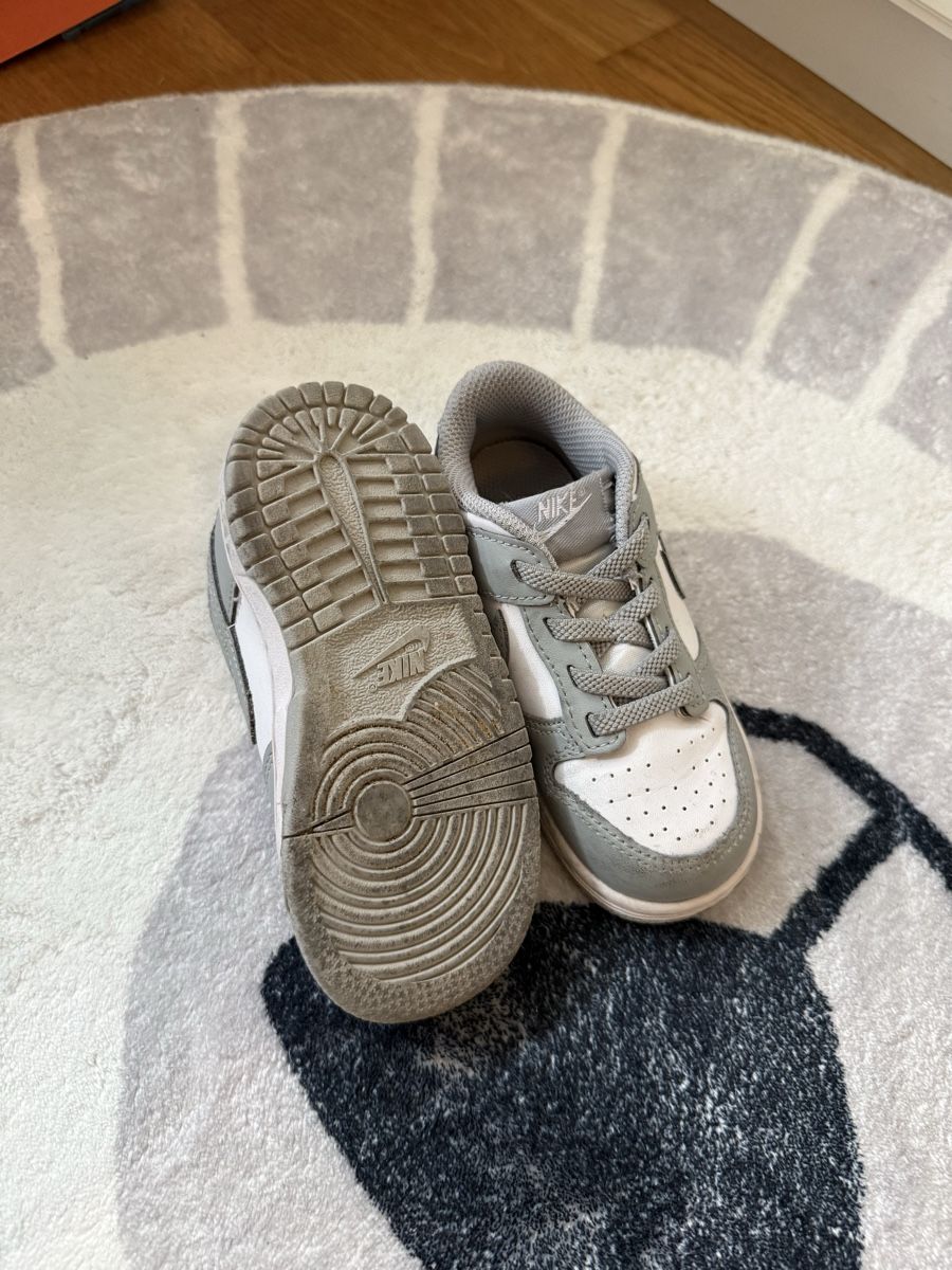 Nike Scarpe per ragazzi: Nike Dunk Low – Grösse 25 – Usato da Basel venduto da car_l7yd 1
